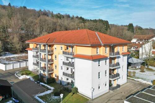 Luftbild - 3 Zimmer Etagenwohnung zum Kaufen in Kronach