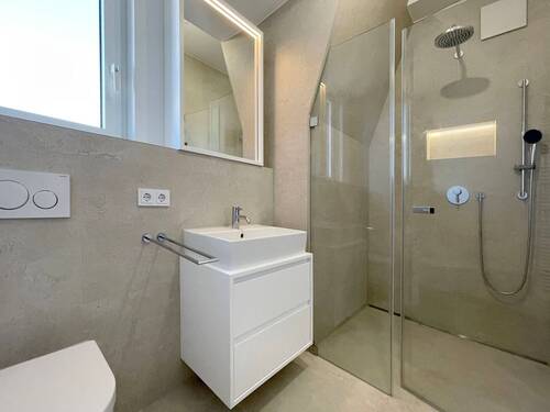GS23- DuWC - 