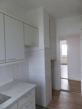 Stellplatz für die Waschmaschine in der Küche - 