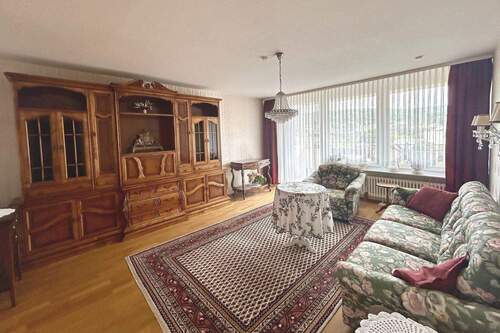 Wohnzimmer - 2 Zimmer Etagenwohnung zum Kaufen in Stuttgart