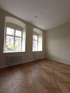 Schlafen - 2 Zimmer Etagenwohnung in Halle