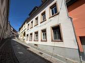 Ansicht - EUPORA® Immobilien: Mehrfamilienhaus mit Innenhof im Zentrum von Kirchheimbolanden.