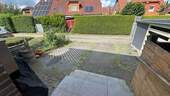 2 PKW-Stellplätze vor dem Haus - 