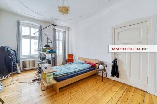 3 - 2 Zimmer Etagenwohnung in Berlin