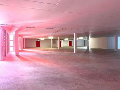 Bild 3 - Halle in Berlin