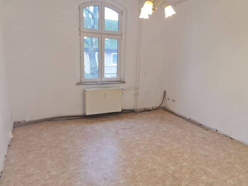 Wohnzimmer - 3 Zimmer Etagenwohnung in Duisburg