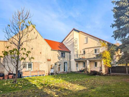 Hausansicht - 8 Zimmer Einfamilienhaus zum Kaufen in Naunhof