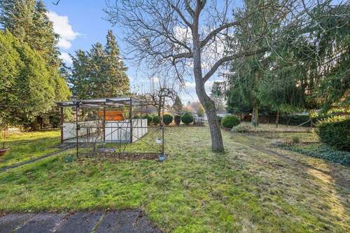 Blick in den Garten - Einfamilienhaus mit 100,00 m&sup2; in Schöneiche bei Berlin zum Kaufen