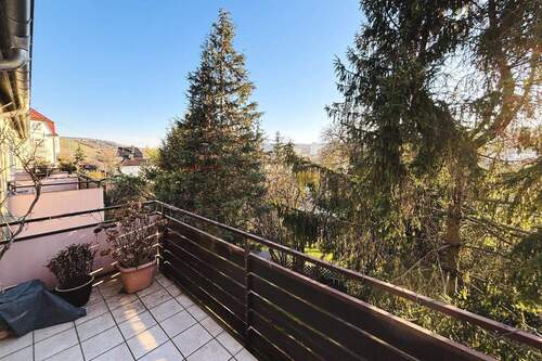 Blick vom Balkon - 3 Zimmer Etagenwohnung in Stuttgart