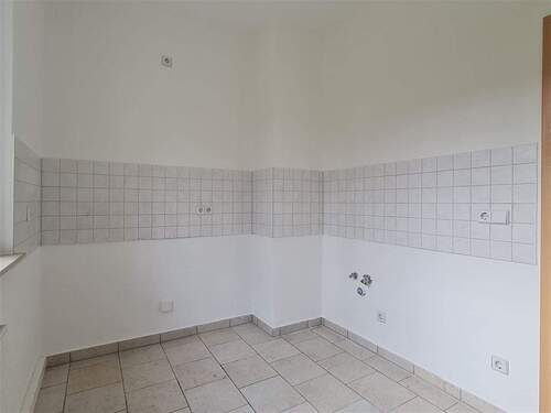 ... und Platz zur individuell Gestaltung - 2 Zimmer Etagenwohnung zur Miete in Chemnitz