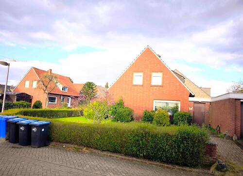 Ansicht Eckgrundstück - 6 Zimmer Einfamilienhaus zum Kaufen in Lingen (Ems)