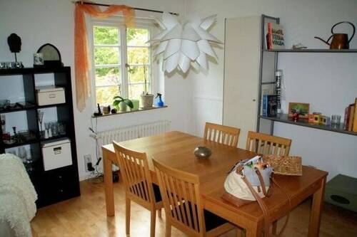 Wohnzimmer mit Essecke - Etagenwohnung mit 75,00 m² in Bremen zur Miete