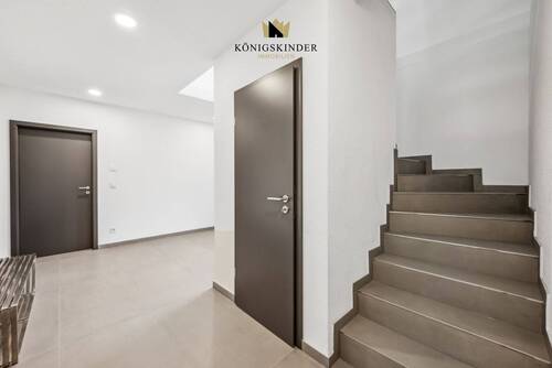 Eingangsbereich - Einfamilienhaus mit 124,00 m² in Oberreichenbach zum Kaufen