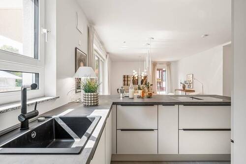 Musterküche - Etagenwohnung mit 140,00 m&sup2; in Wiesbaden zum Kaufen