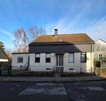 Freistehendes Ein- bis Zweifamilienhaus in beliebter Lage von Alstaden in direkter Nähe zur Ruhr und Ruhrpark - Oberhausen Alstaden-Ost