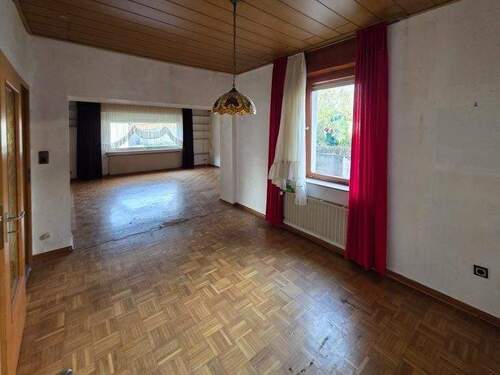 Blick vom Esszimmer in den Wohnbereich Anbau - 