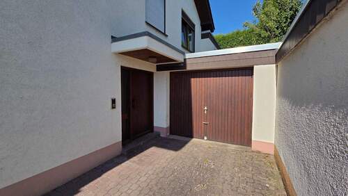 Eingangsbereich/Garage Einliegerwohnung - 