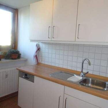 Küchenzeile mit Geschirrspüler - 