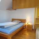 Schlafzimmer mit Einbauschrank - 