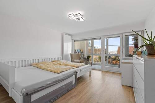 Schlafzimmer Erdgeschoss - Doppelhaushälfte mit 155,00 m&sup2; in Kempten (Allgäu) zum Kaufen