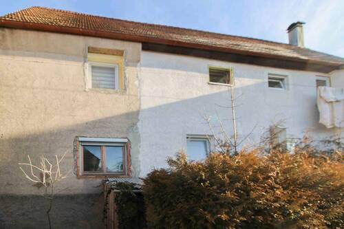 Haus Rückseite Bild 2 - 