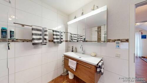 Modernes Badezimmer - 