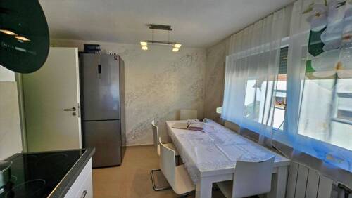 Küche - 3 Zimmer Etagenwohnung in Neuenbürg
