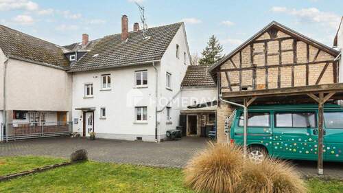 Außenansicht 2 - 4 Zimmer Einfamilienhaus in Solms