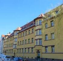 Tolle 3-Raum Whg. mit Balkon, Loggia, Parkett, EBK - Leipzig Sellerhausen-Stünz