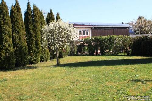 Garten für Sonnenanbeter - 8 Zimmer Mehrfamilienhaus, Wohnhaus in Gemmingen