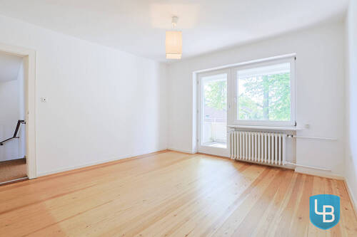 Zimmer mit Zugang zur Loggia - 