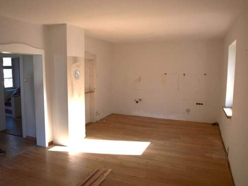 Küche im EG - Einfamilienhaus mit 115,00 m&sup2; in Eching - Kronwinkl zum Kaufen