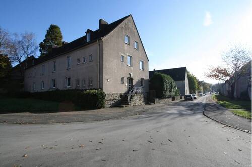 Viel Platz im neuen Haus - 1 Zimmer Mehrfamilienhaus, Wohnhaus zum Kaufen in Gladbeck