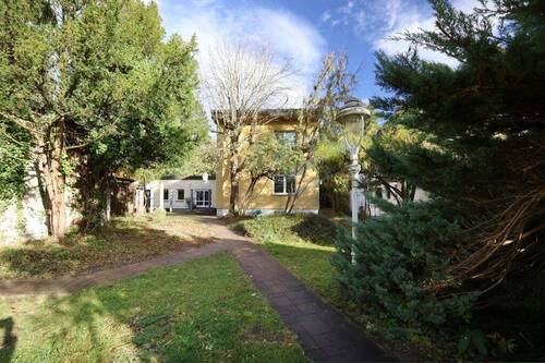 HAUSANSICHT VORNE - FASZINATION VILLENKOLONIE - 1.100.000,00 EUR Kaufpreis, ca.  213,00 m² Wohnfläche