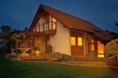 das Hus in der Abendstimmung - Ein Hauch von Luxus und Toskana