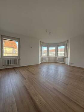 Bahnhofstr. Zimmer 5 Bild 2.jpg - 