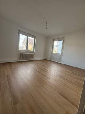 Bahnhofstr. Zimmer 4 Bild 2.jpg - 