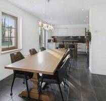 Ländliche Ruhe pur: Einfamilienhaus mit großem Garten und Nebengelass - Kublank