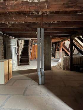 Ausbaureserve - Dachrohling mit Baugenehmigung zum Selbstausbau einer 5 Zimmer Dachgeschosswohnung