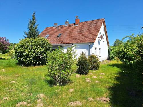 Ansicht - 6 Zimmer Mehrfamilienhaus, Wohnhaus in Lühmannsdorf