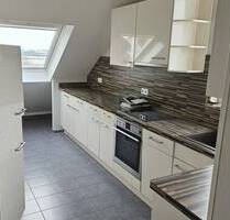 Schöne Dachgeschosswohnung in Ober-Rosbach - Rosbach vor der Höhe