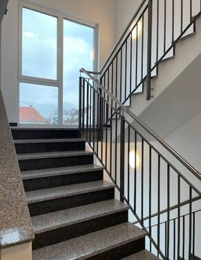 Treppenhaus - Etagenwohnung mit 48,20 m&sup2; in Bayern - Aschaffenburg zur Miete