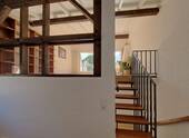Treppe zum Wohnbereich - 