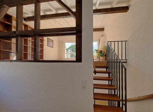 Treppe zum Wohnbereich - 