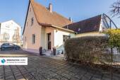 Hauseingang - 3 Zimmer Doppelhaushälfte in Fürth