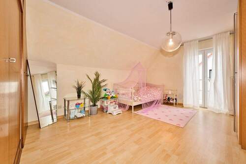 EFH Straubing Wohnung 1 OG Kind - 