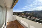 sonniger Balkon mit Aussicht - Etagenwohnung mit 77,00 m&sup2; in Stuttgart zum Kaufen