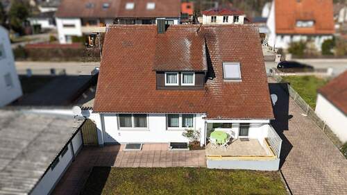 Außenansicht - Einfamilienhaus mit 128,40 m&sup2; in Petersaurach zum Kaufen