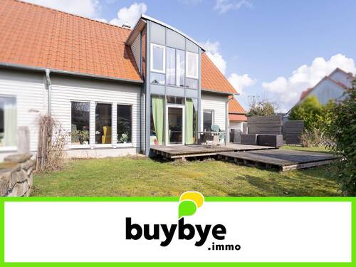 Titelbild Rückansicht - Elfershausen: Natürlich wohnen, stilvoll leben - Ihre besondere Doppelhaushälfte