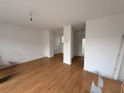 Wohnzimmer - 3 Zimmer Reihenendhaus in Frankfurt am Main